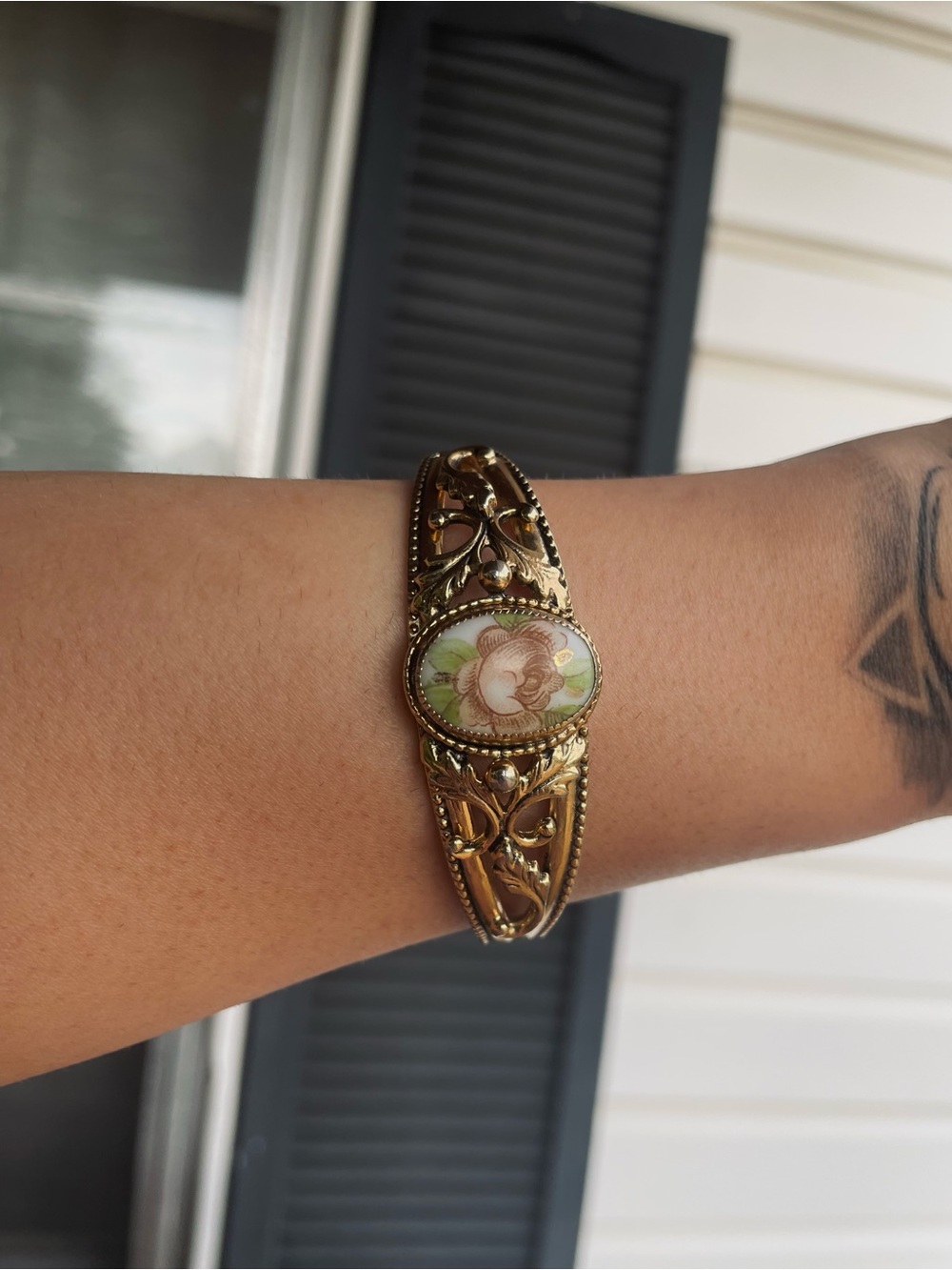 Whiting & Davis hinged cuff bracelet - Picture 3 of 3